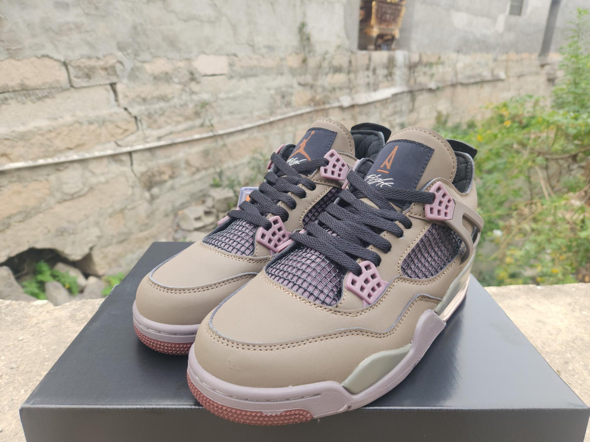 Air Jordan 4 Sneakers – Coffee Brown