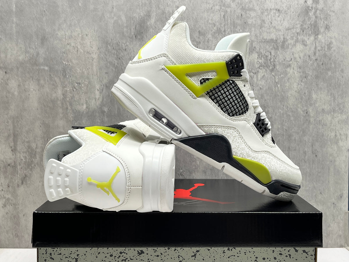 Air Jordan 4 Retro “New Colorway” Sneakers