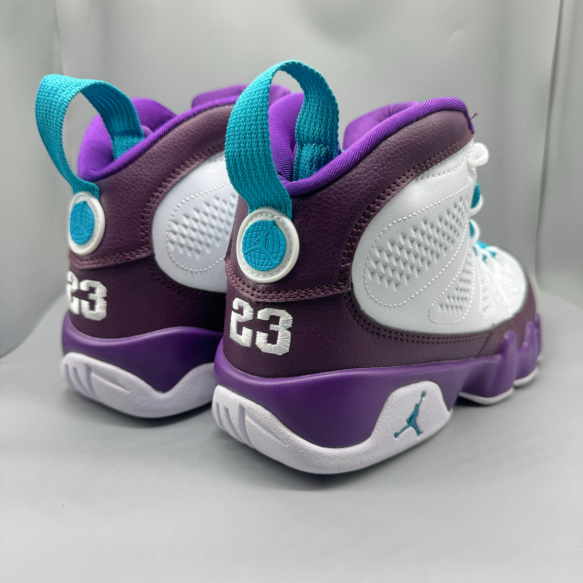 Air Jordan 9 White & Purple Sneakers