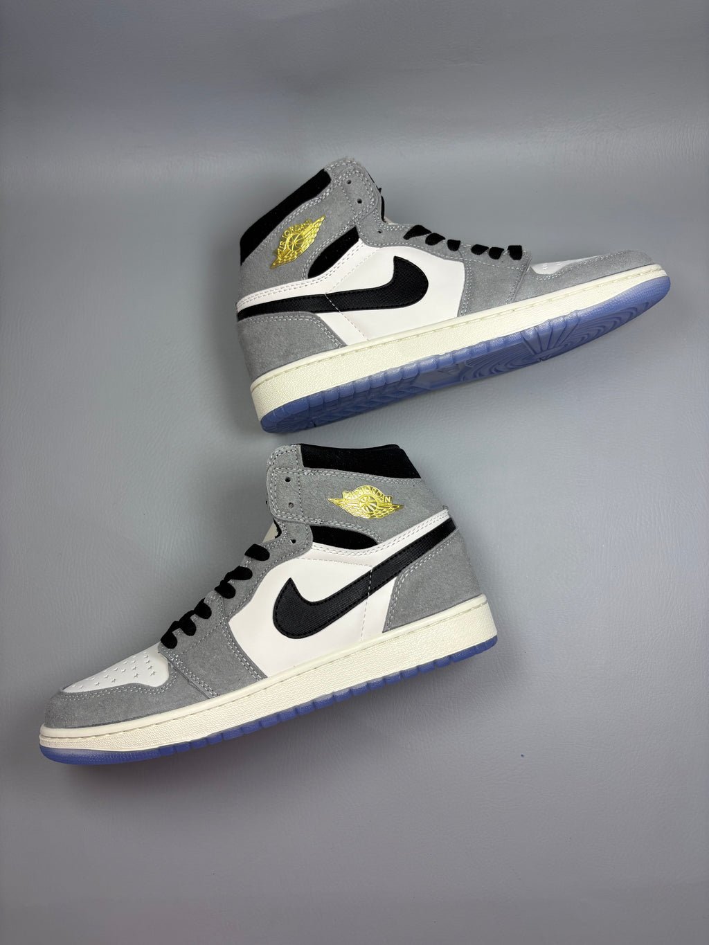 Air Jordan 1 Sneakers – Grey