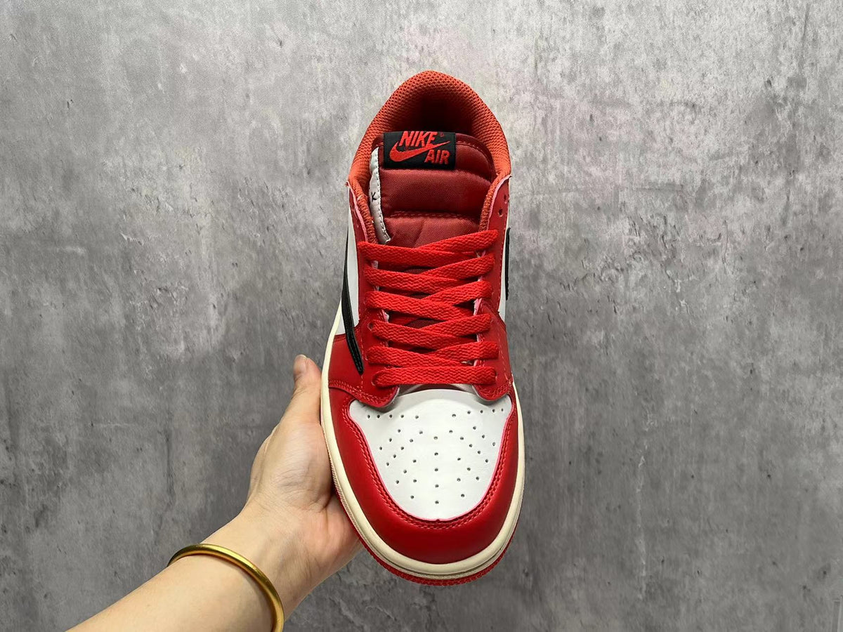 Travis Scott x Air Jordan 1 Low OG SP Chicago Reverse Swoosh Sneakers