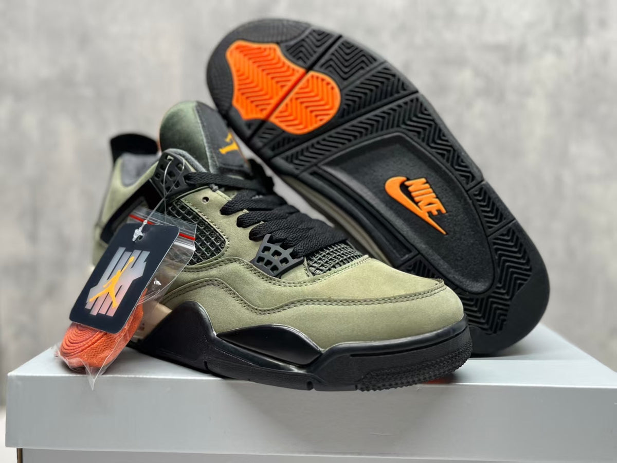 Air Jordan 4 Retro “Silk Green” Sneaker