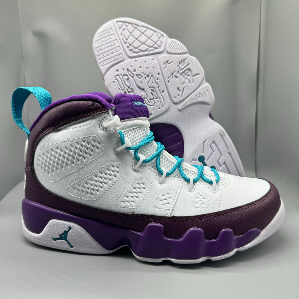 Air Jordan 9 White & Purple Sneakers