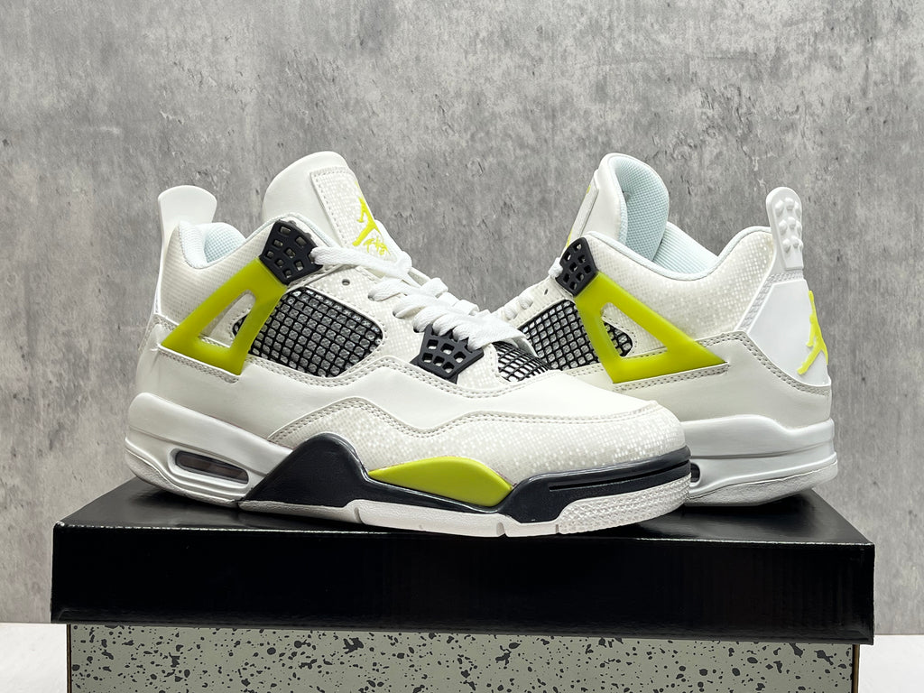 Air Jordan 4 Retro “New Colorway” Sneakers