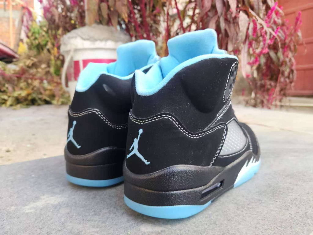 Air Jordan 5 Sneakers – Black & University Blue