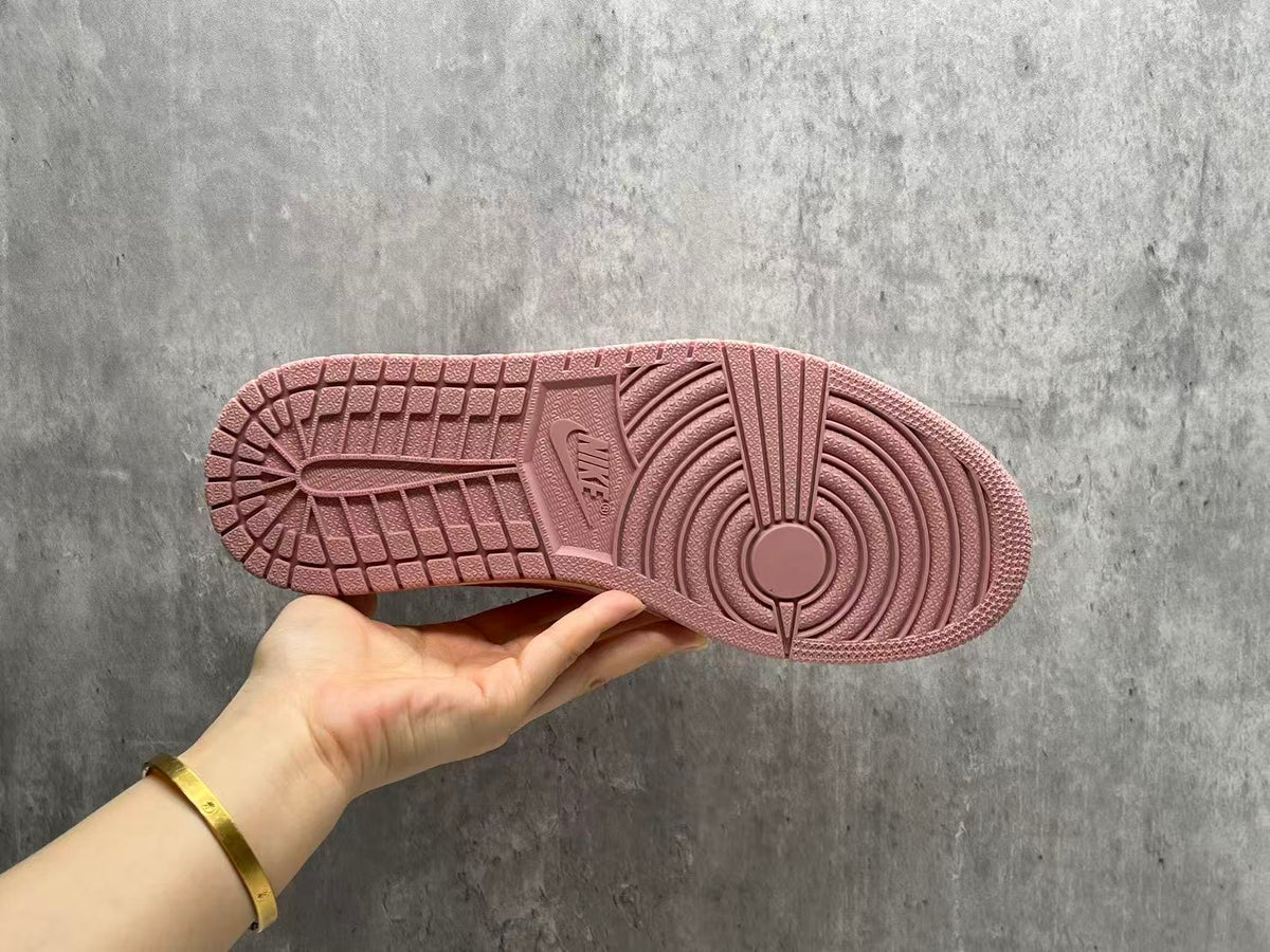 Travis Scott x Air Jordan 1 Retro Low OG SP Shy Pink